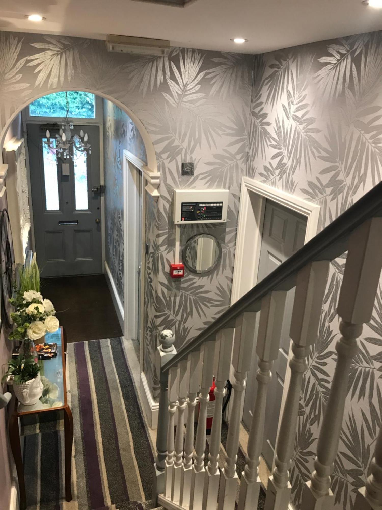 جيلدفورد Acacia Villas Guest House المظهر الخارجي الصورة